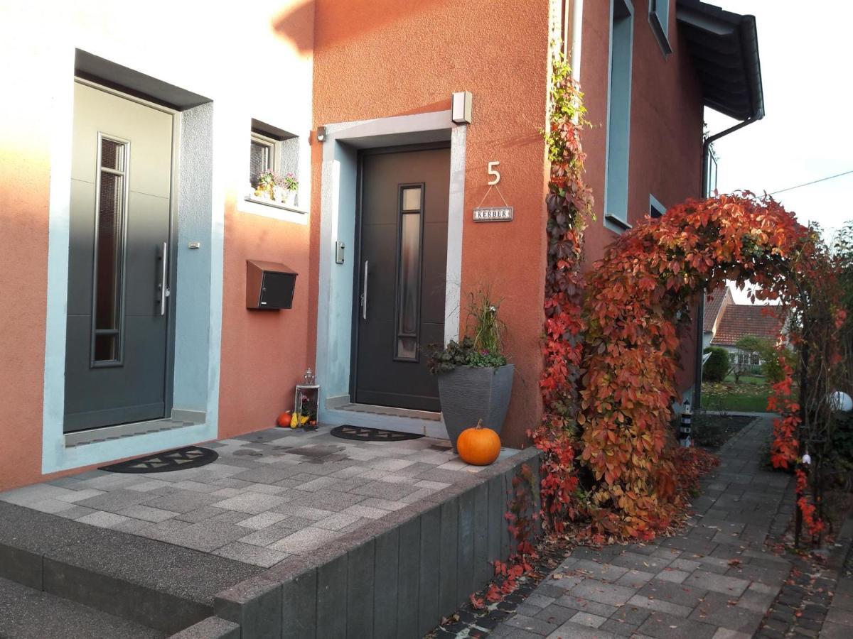 Ferienwohnung Am Gaesschen ロースハイム エクステリア 写真